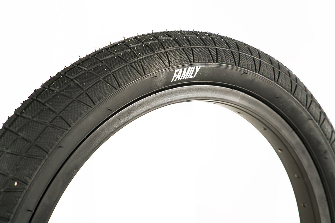 Family 16 X 2.1 Tyre Black 