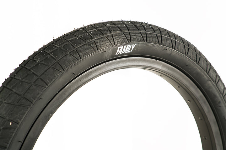Family 16 X 2.1 Tyre Black 