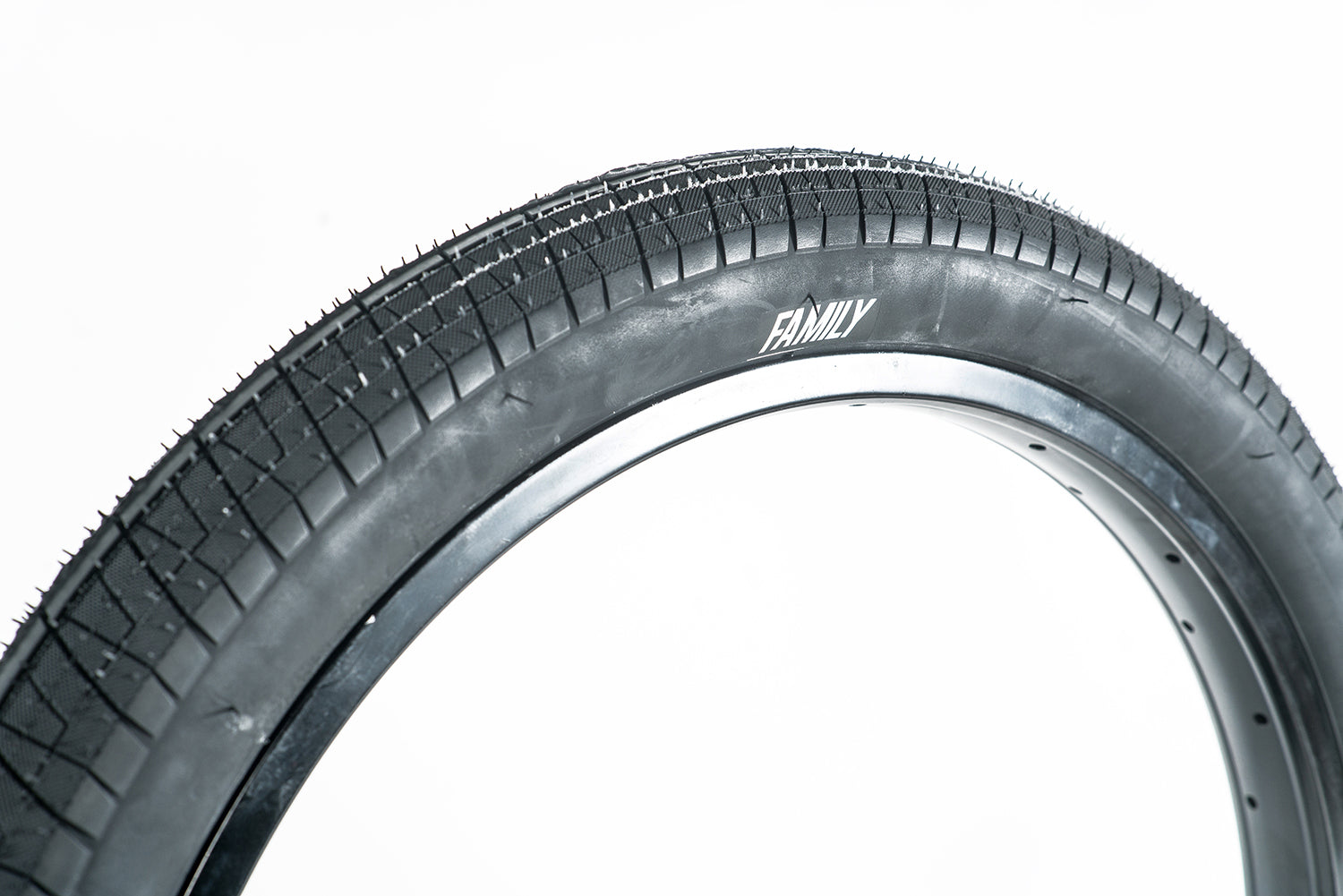 Family F603 20" Tyre [width:2.35" Tyre Bead:wire] 